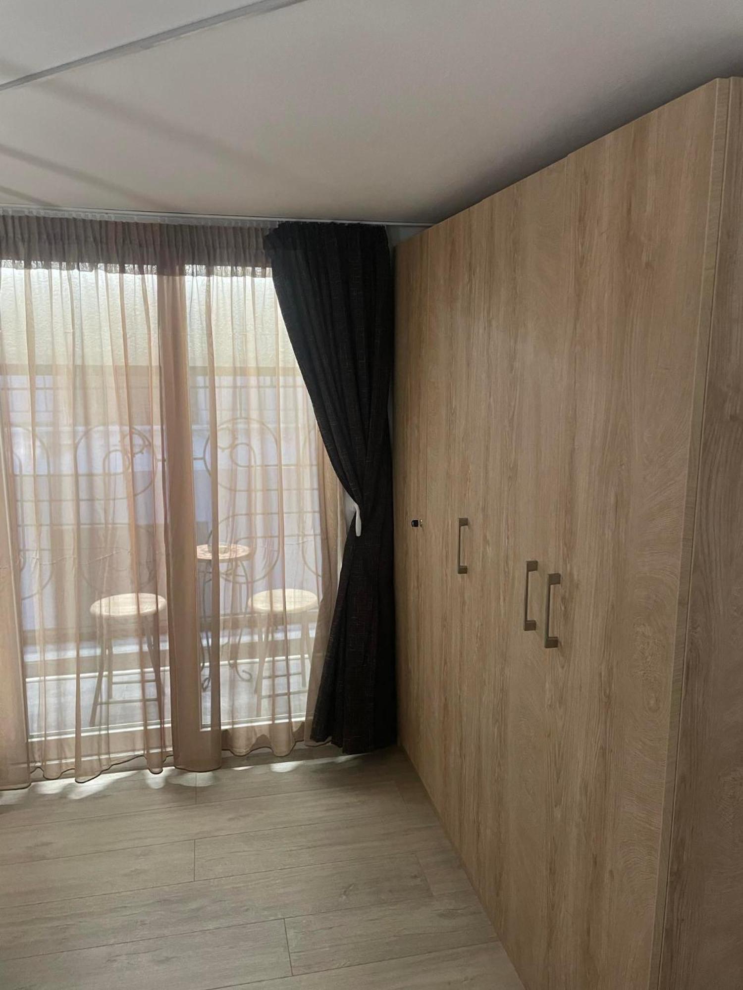 Trainstation Apartment In Thessaloníki Ngoại thất bức ảnh